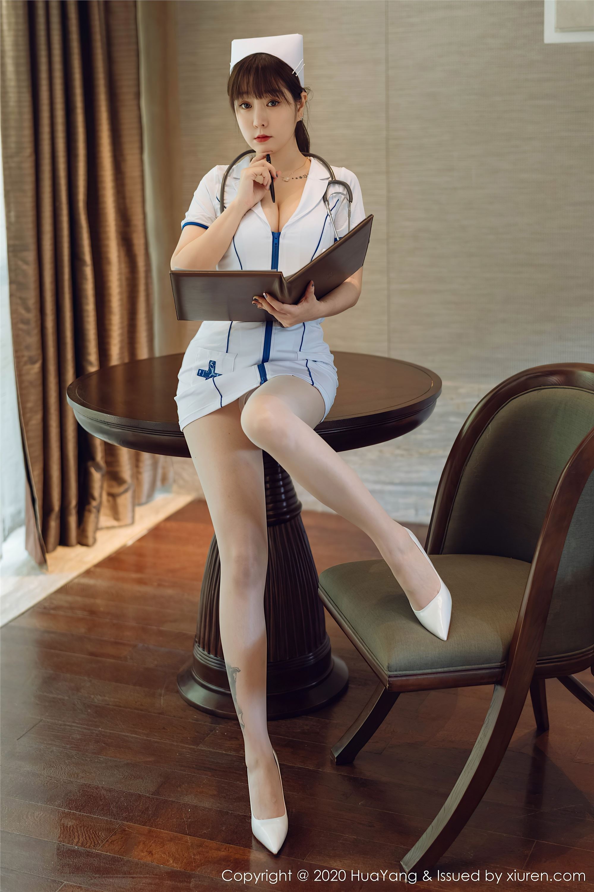 HuaYang花漾 2020.11.27 Vol.330 王雨纯